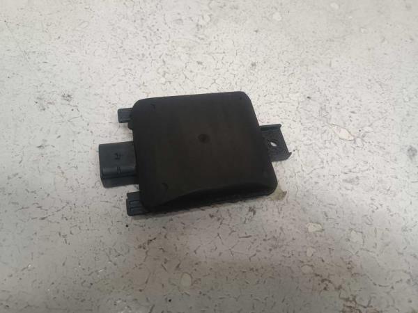 CAPTEUR ANGLE MORT VW/AUDI/SEAT/SKODA - Vue 1